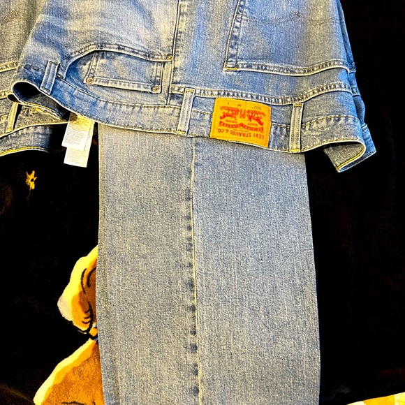 Men’s 48x32 Levi’s jeans. - Picture 1 of 4
